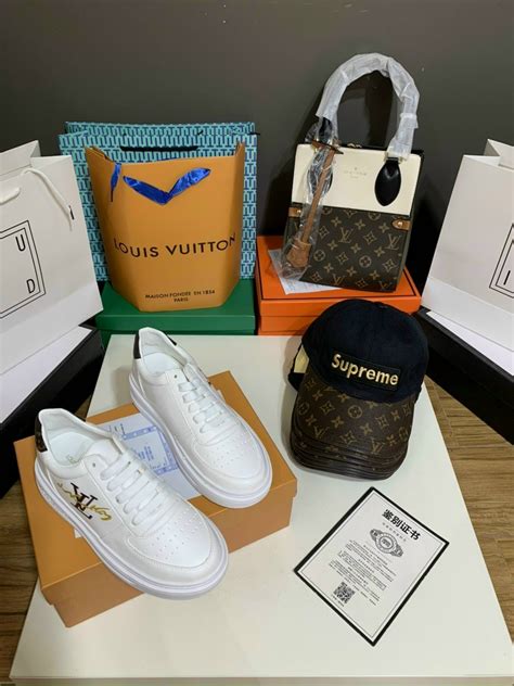 Mua Giày Thể Thao Louis Vuitton chính hãng, cao cấp nhập .